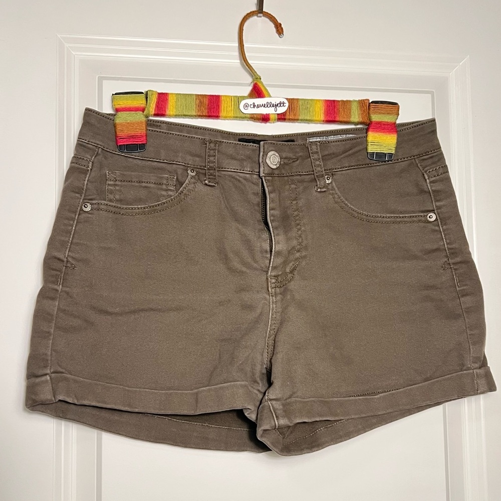 Aeropostale Women’s High Waisted Midi Shorts - Olive
